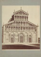 Фасад кафедрального собора в Пизе
