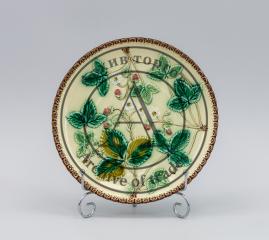 Декоративная тарелка «Земляника»