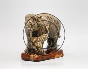 Скульптурная композиция "Слониха и слонёнок"