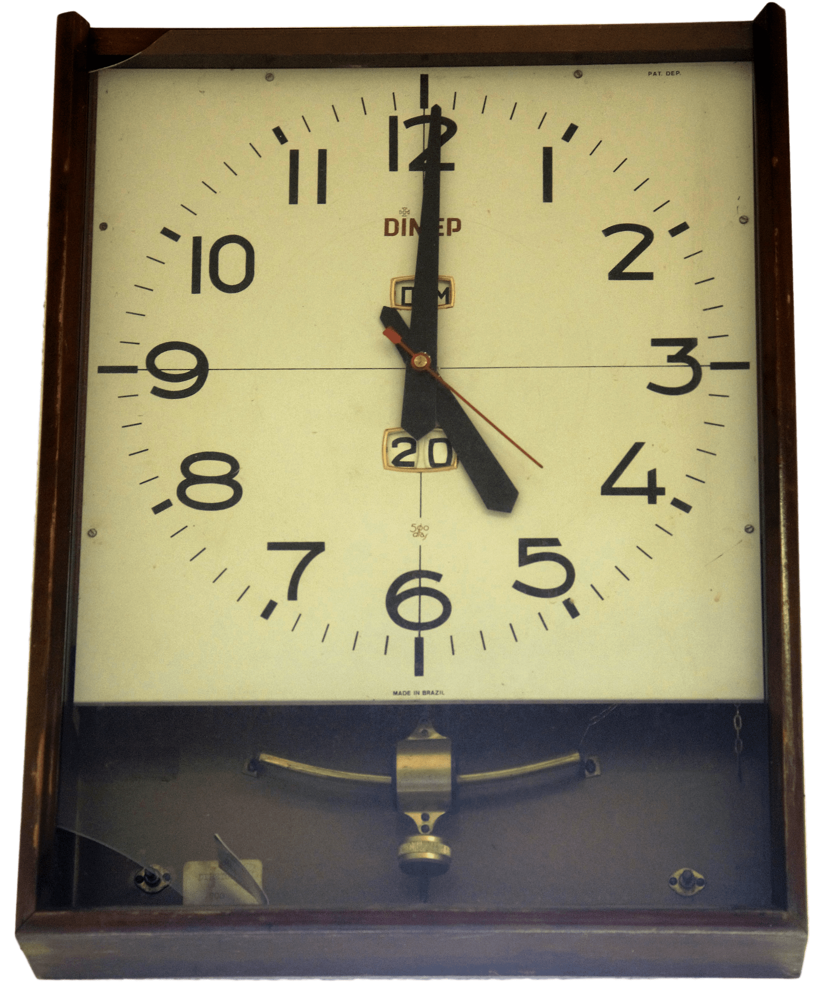 антикварные настенные часы с маятником