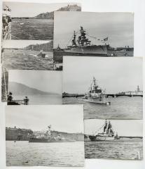 Семь фотографий с праздничным проходом крейсера Балтийского флота по Неве и др.