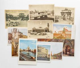 Сет из 16 открыток с видами Москвы.