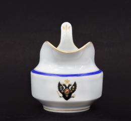 Молочник из сервиза «С гербом, голубой полосой и золотым узким рантом» Царскосельского дворца
