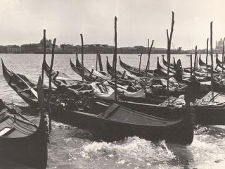 Фотография “Венецианские гондолы”