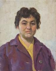 Портрет женщины в фиолетовом пальто