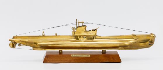 Модель британской подводной лодки «Тьюна»