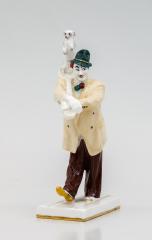Скульптура «Клоун Вяткин с собачкой Манюней»