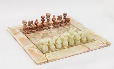 Шахматы с доской, из оникса и яшмы