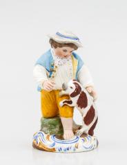 Скульптура «Мальчик с собачкой»