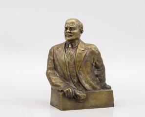 Скульптурный бюст «В.И. Ленин на трибуне»