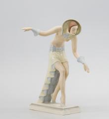 Скульптура «Танцующая женщина»