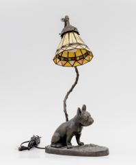 Лампа настольная со скульптурным изображением бульдога