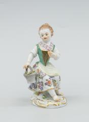 Скульптура «Девочка с корзиной» из серии "Дети-садовники"