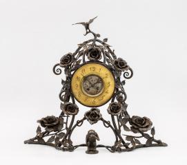 Каминный комплект: часы и парные декоративные элементы