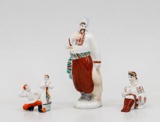 Три скульптуры на украинскую тему. «Казак (Карась)», «Галинка», «Гопак»