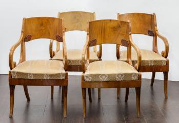 Четыре кресла с открытыми подлокотниками, в стиле ампир