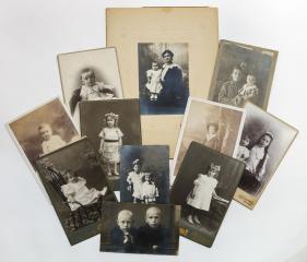 Сет из 11 фотографий из архива Ребенко-Менталь.