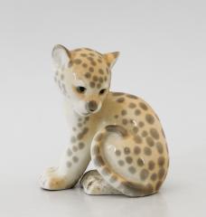 Скульптура «Маленький леопард»