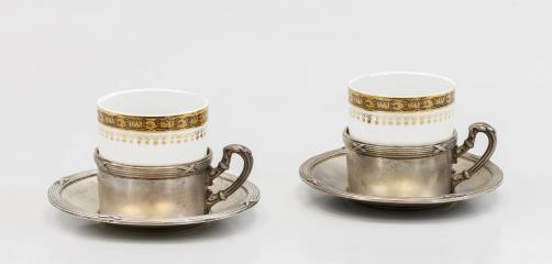 Две кофейных пары с серебряными блюдцами