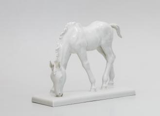 Фигурка «Пасущаяся лошадь»