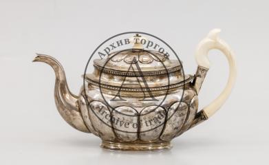 Чайник серебряный в стиле ампир. Мастер Карл Густав Савари