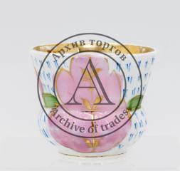 Чашка с росписью розовыми цветами