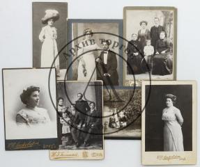 Сет из семи дореволюционных семейных фотографий и портретов с дамами