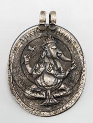 Медальон с изображением бога Ганеши