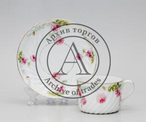 Чайная пара с изображением роз