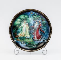 Тарелка декоративная «Снегурочка и ее родители» из серии «Сказка о Снегурочке»