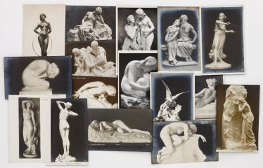 Сет из 33 открыток на тему «Скульптура разных стран»