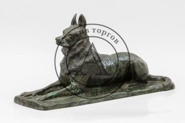 Скульптура «Лежащая собака»